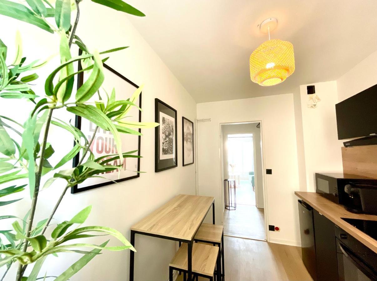 La Douceur Roannaise - Parking Prive Proche Gare Apartment Roanne Exterior photo