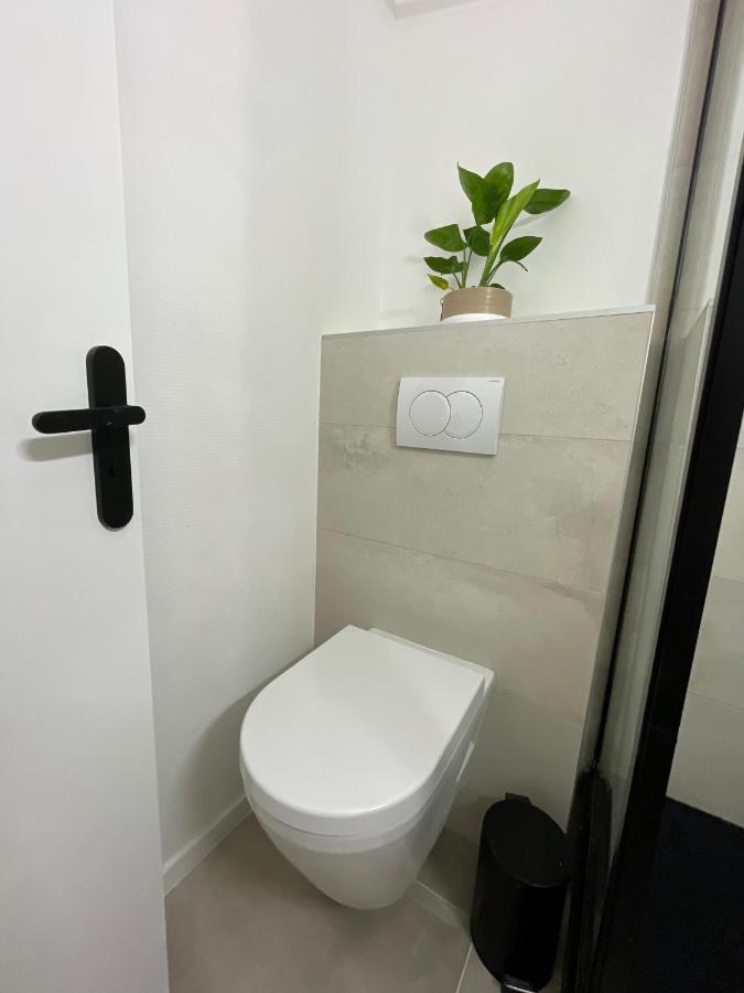 La Douceur Roannaise - Parking Prive Proche Gare Apartment Roanne Exterior photo